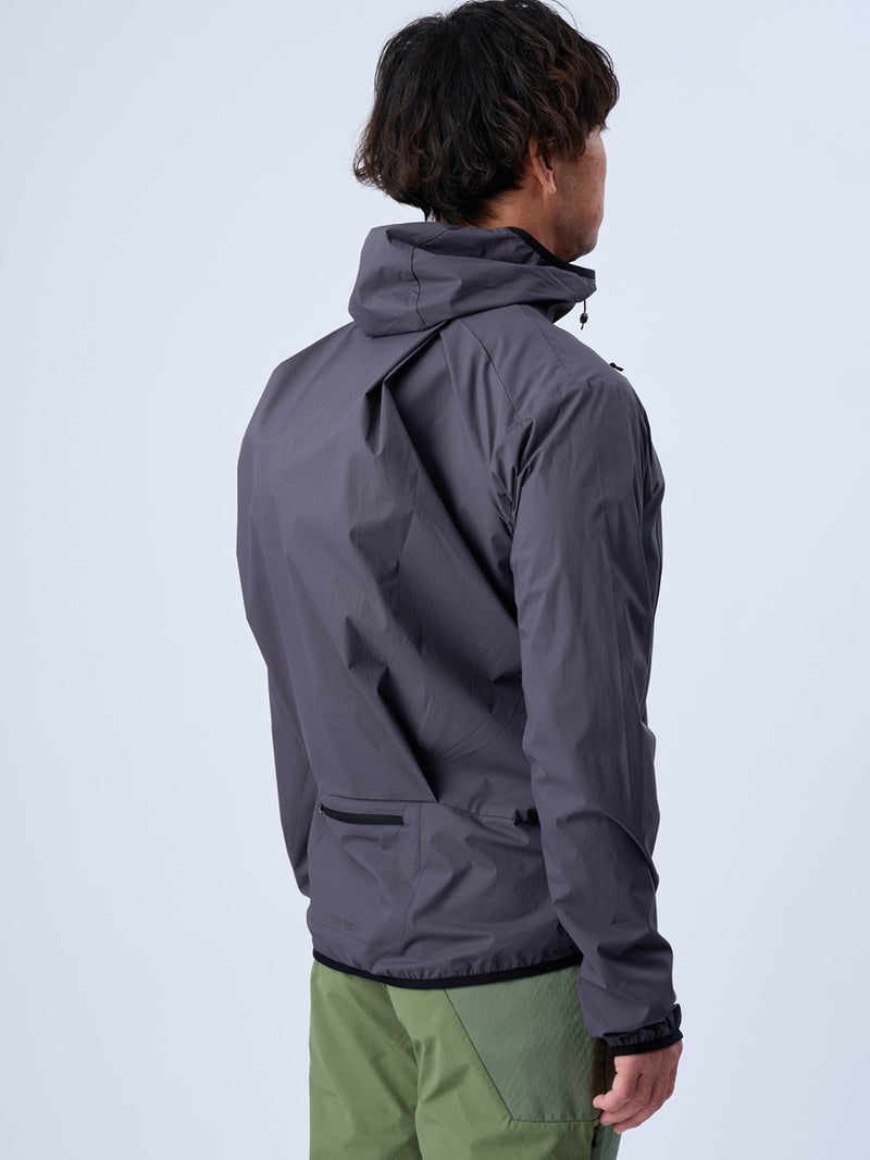 Wind River Pod Hoody 着用イメージ
